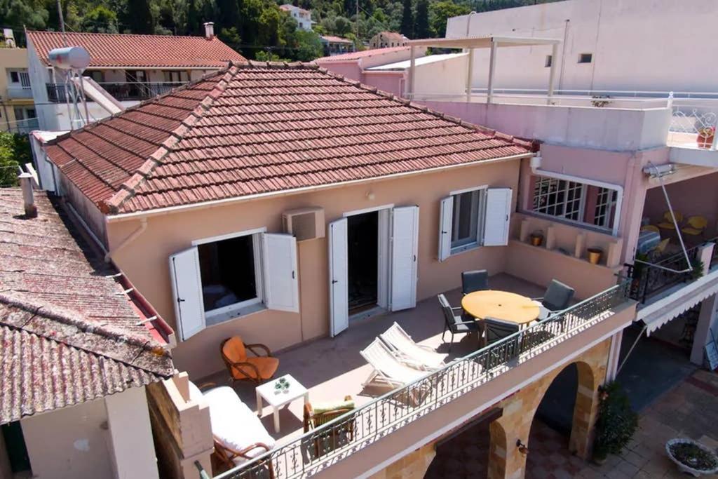 Appartamento Casa di Vito, 10m from Sami's main square Esterno foto